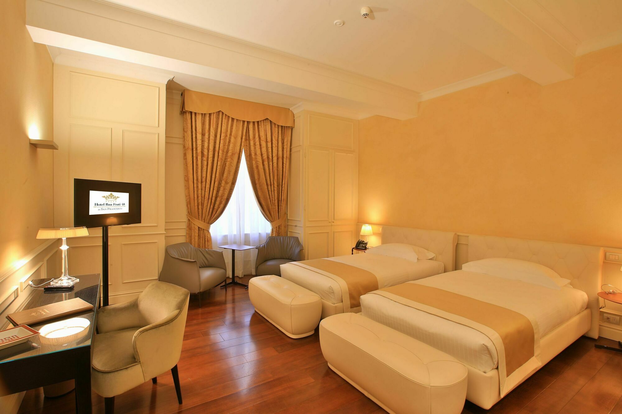 מודנה Hotel Rua Frati 48 In San Francesco מראה חיצוני תמונה
