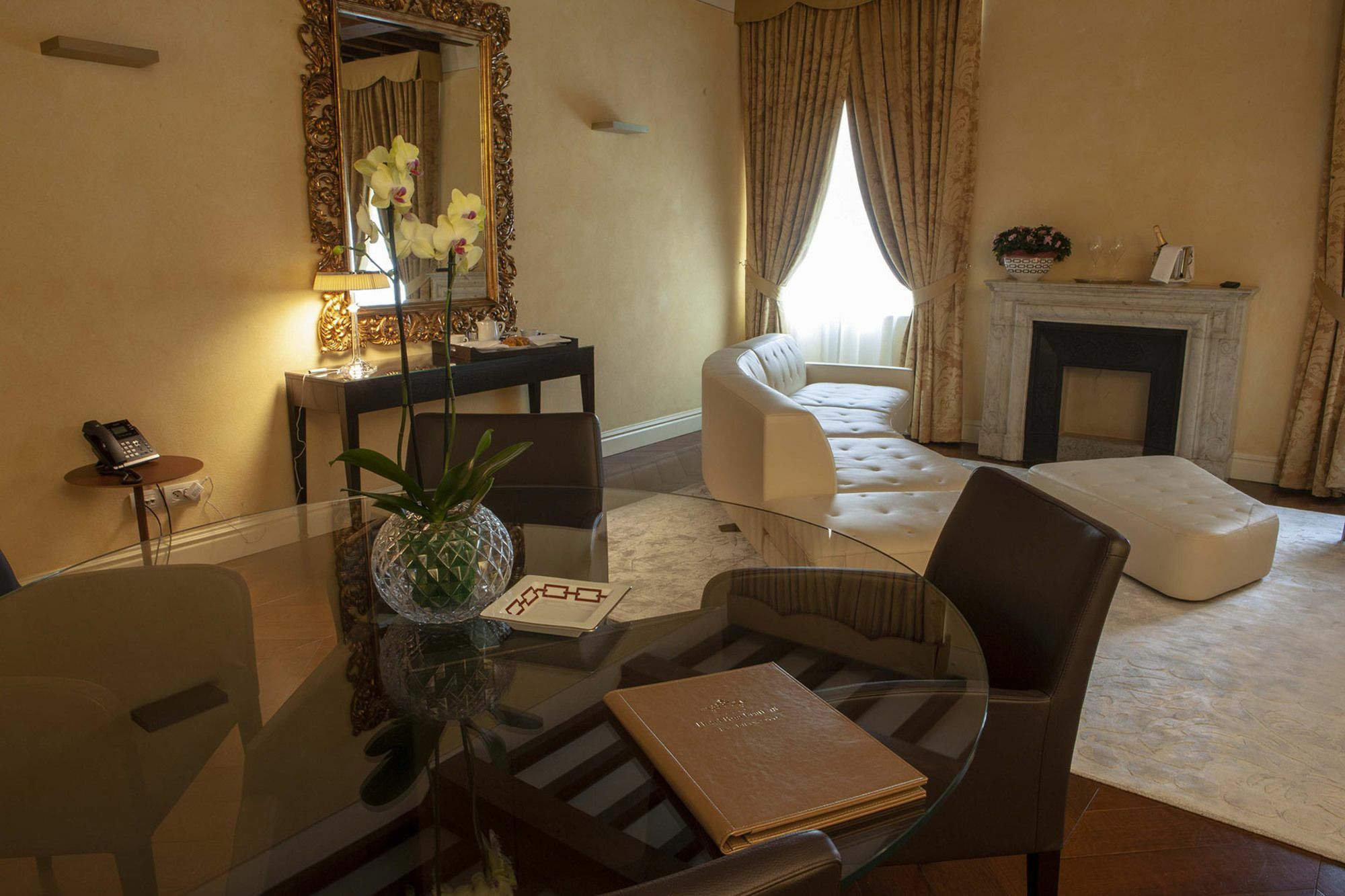 מודנה Hotel Rua Frati 48 In San Francesco מראה חיצוני תמונה